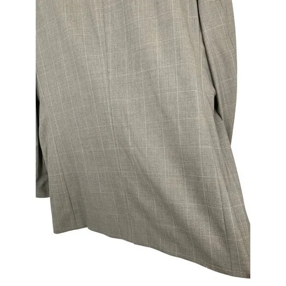 Jos A Bank Mens 3-Button Blazer Size 44L Gray Plaid Wool Sport Coat RH10468